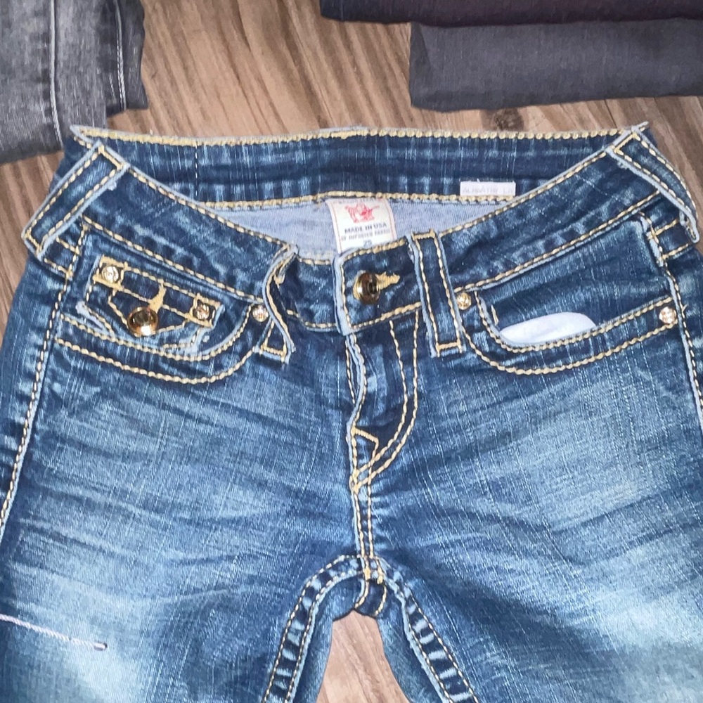 Low waisted l True Religion Jeans